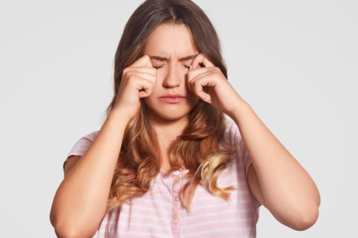 Conjunctivitis Home Remedies: कंजक्टिवाइटिस की समस्या में अपनाएं ये 5 घरेलू नुस्खे, 4 दिनों में  आंखें हो जाएंगी बिल्कुल Fit!