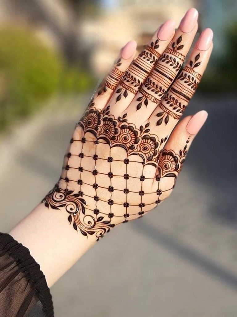 These easy mehndi designs will be made in just 5 minutes on Hariyali Teej-hangkhonggiare.com.vn