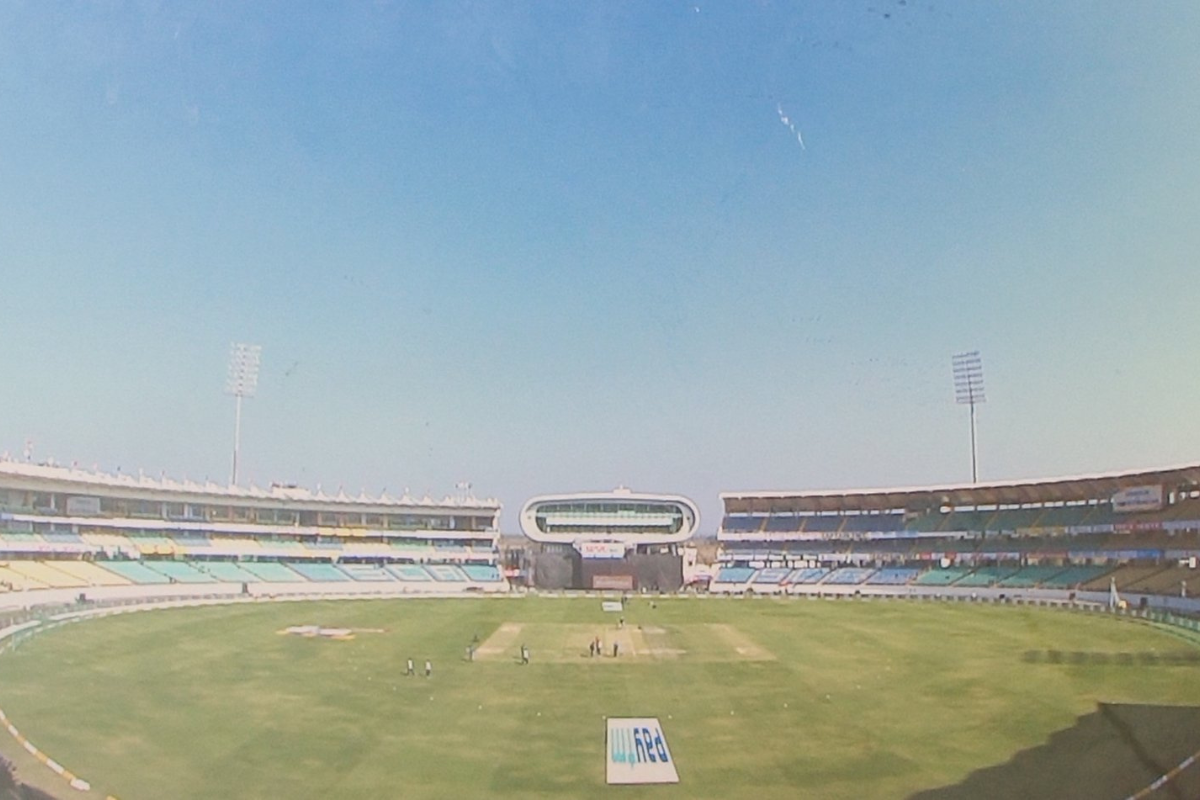 Saurashtra Cricket Association Stadium Rajkot Pitch Report: सौराष्ट्र क्रिकेट एसोसिएशन स्टेडियम राजकोट पिच रिपोर्ट, क्लीन स्वीप करने उतरेगी टीम इंडिया