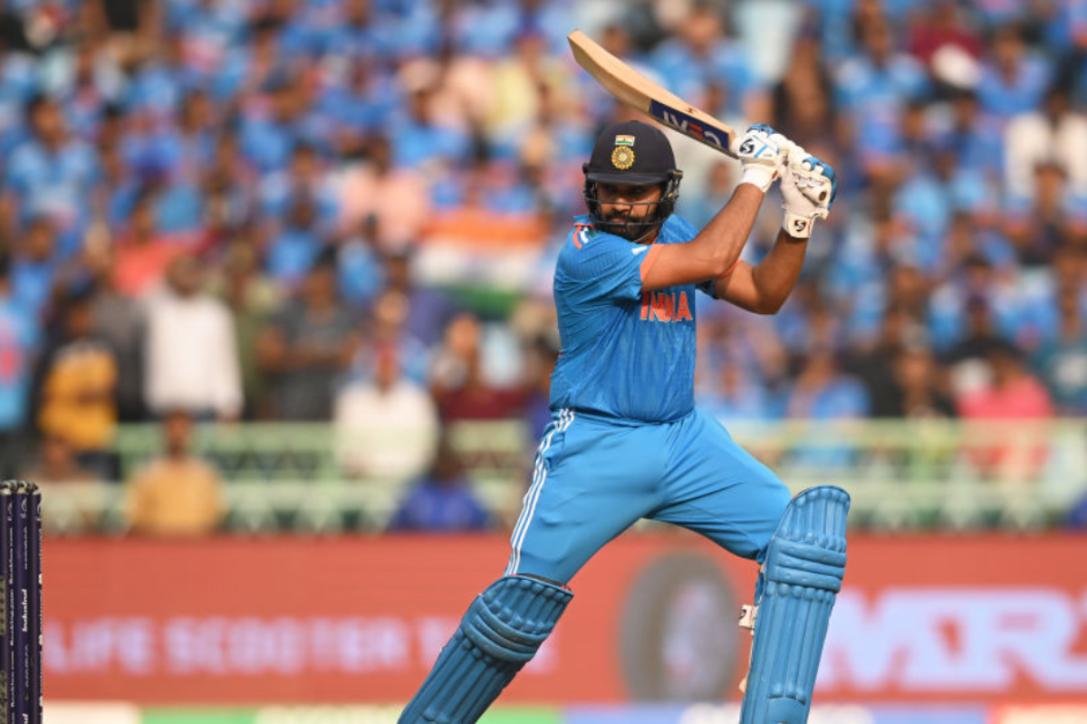 IND vs ENG: टीम इंडिया ने इंग्लैंड को दिया 230 रन का लक्ष्य, रोहित शतक और सूर्या अर्धशतक से चूक गए