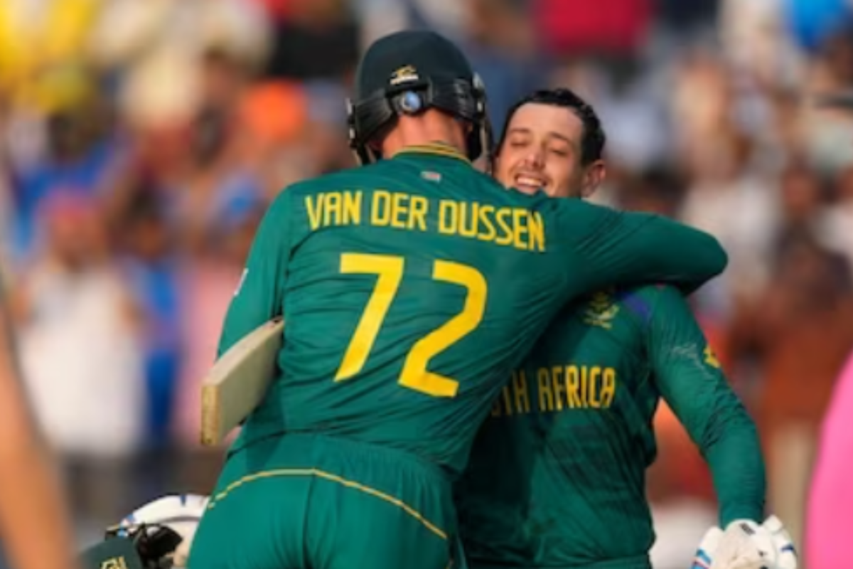 SA vs NZ: कम नहीं हो रही है साउथ अफ्रीका के रनों की रफ्तार, न्यूजीलैंड के खिलाफ भी दे डाला 358 का टारगेट